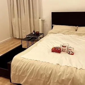 https://dein-apartment.hamburg-hotels-de.com